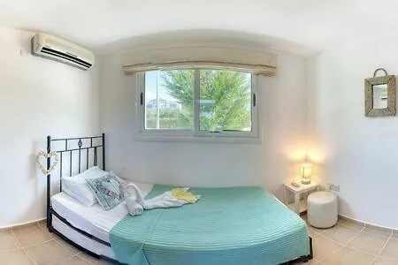 Vakantiehuis Joya Cyprus Seashore Garden *