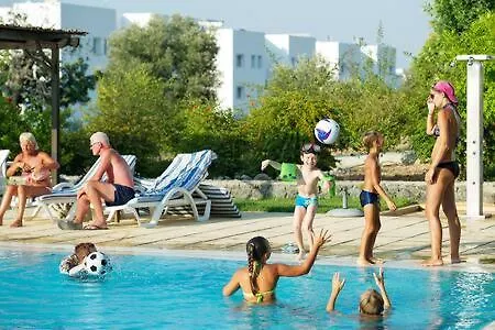 Joya Cyprus Seashore Garden Ájosz Nikólaosz